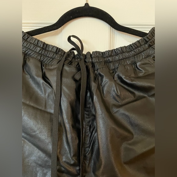 Pleather joggers - Picture 6 of 6